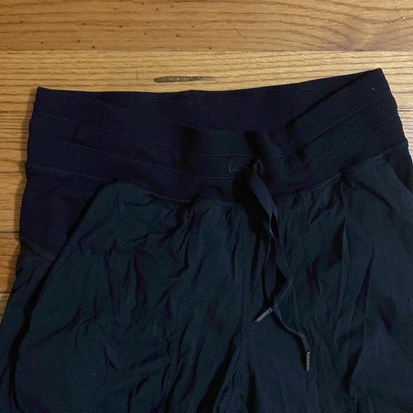 Lululemon joggers - Picture 2 of 3